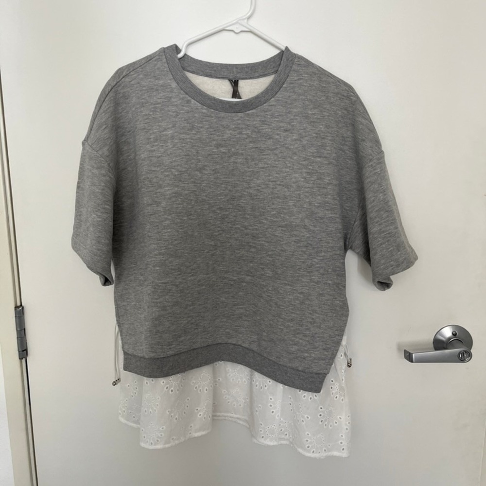Anthropologie Grey Sweatshirt White Eyelet‎ Trim Detail Pullover Medium Fleece